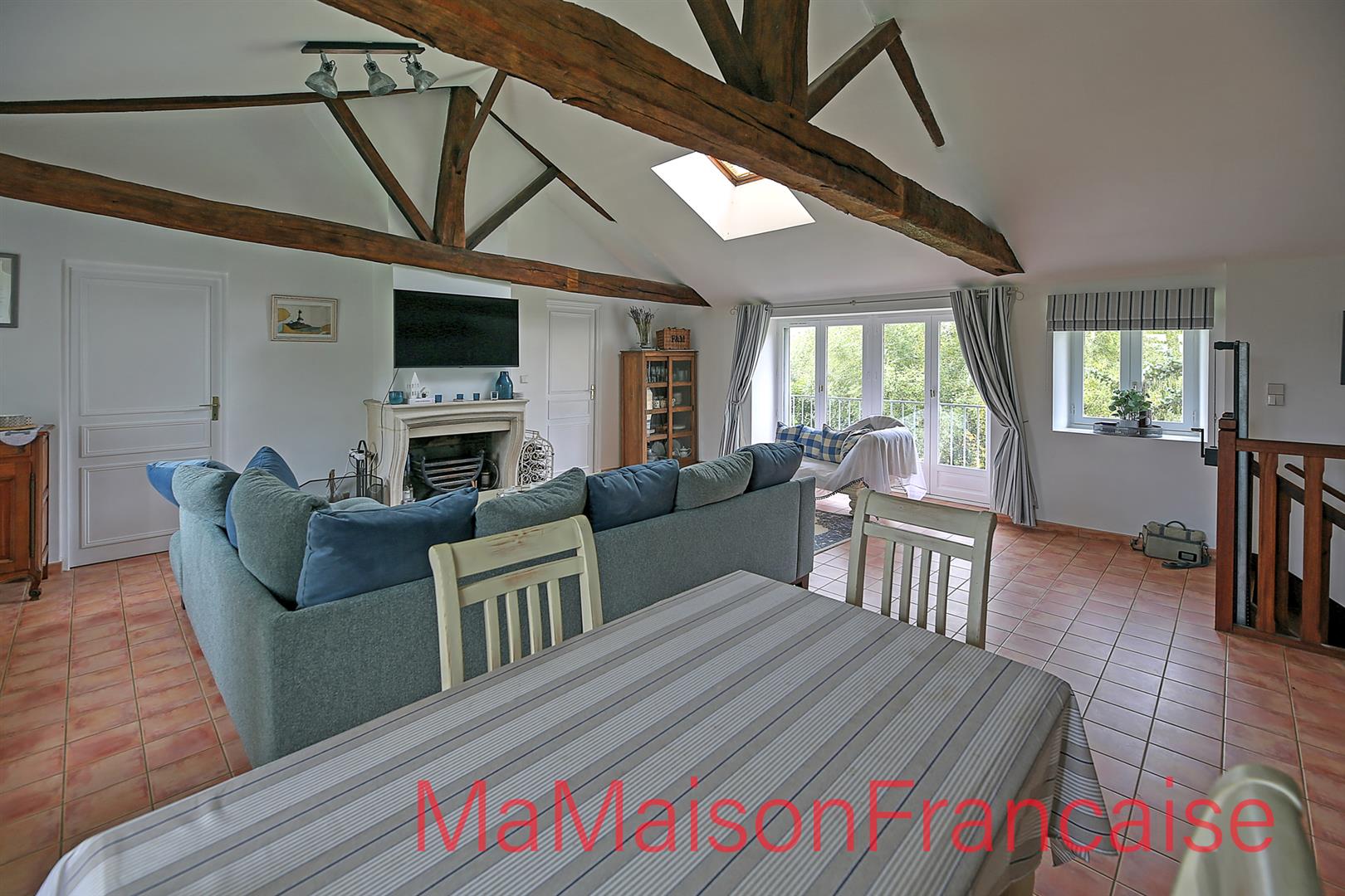 Appartement de luxe avec 2 chambres dans le parc d'un château avec piscine, parcours de golf à côté