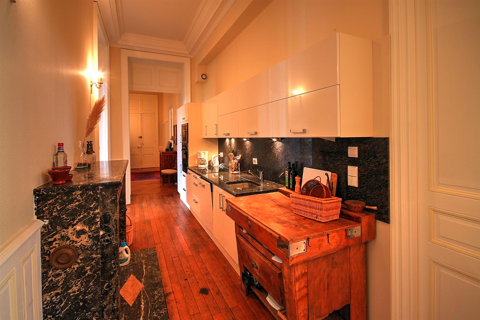 Château apartment 2 beds/2baths, shared pool, extensive grounds