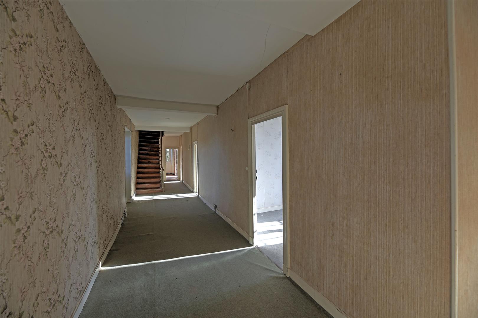 Imposing maison de maître in town with 3 receptions, 5bed/2 bath, surrounding gardens for updating