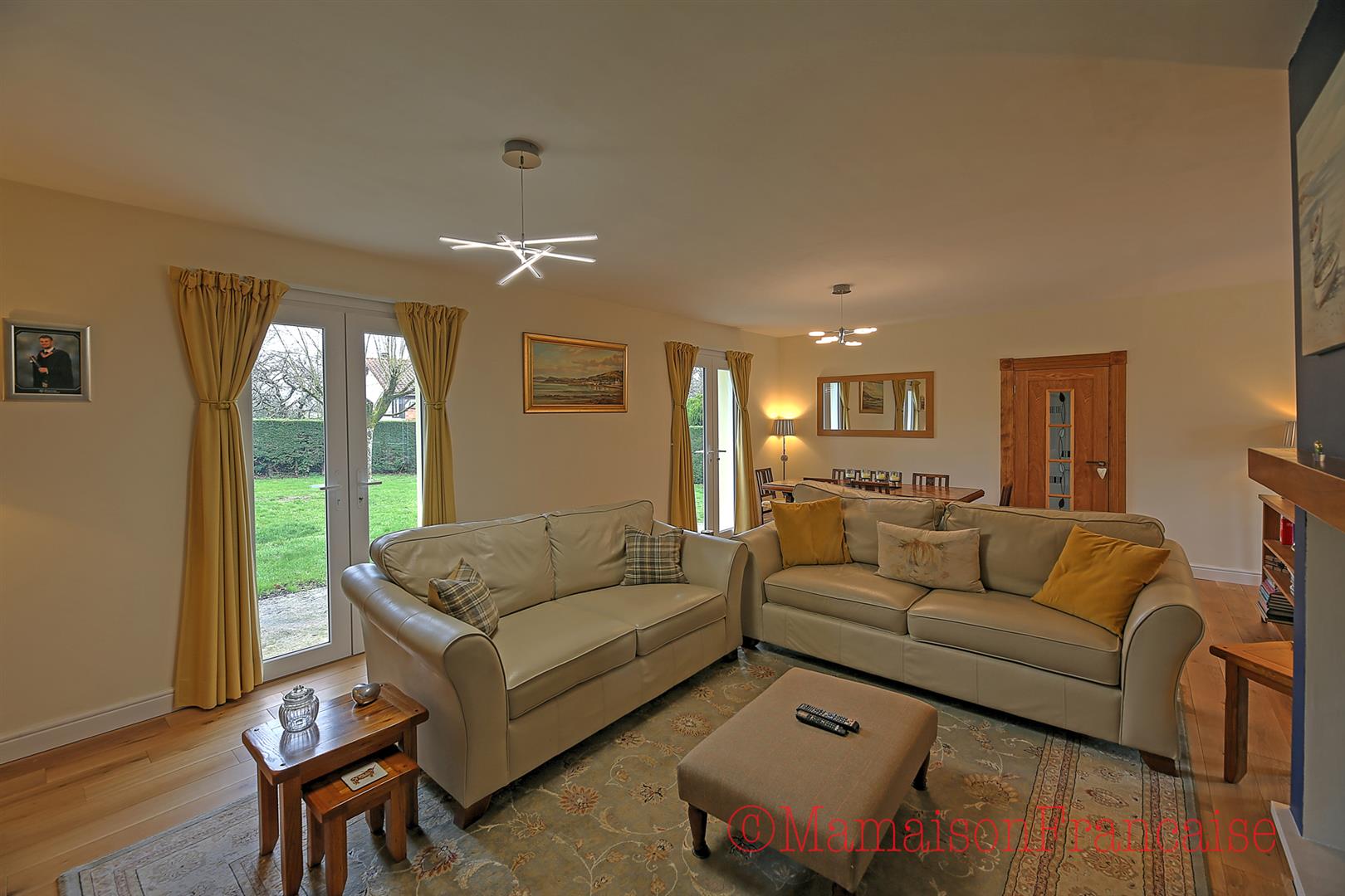 Immaculate bungalow 4bed/2bath, covered pool & 1.5 hectares