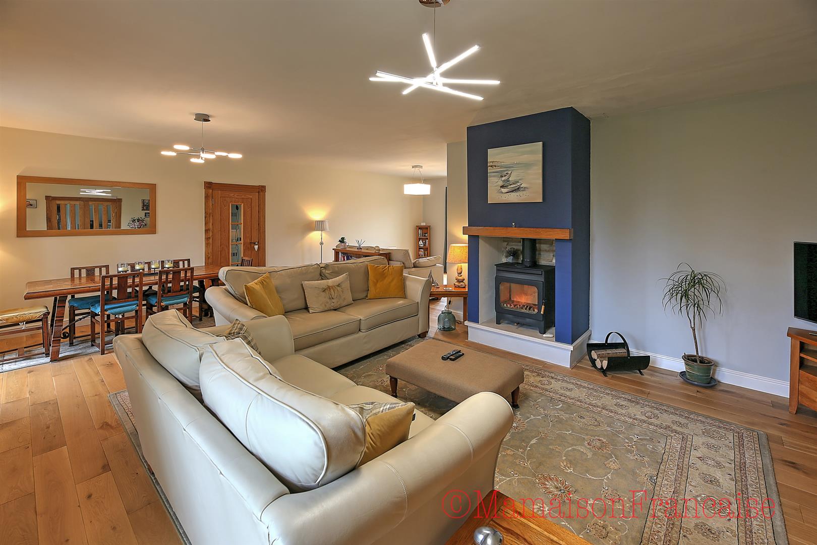 Immaculate bungalow 4bed/2bath, covered pool & 1.5 hectares