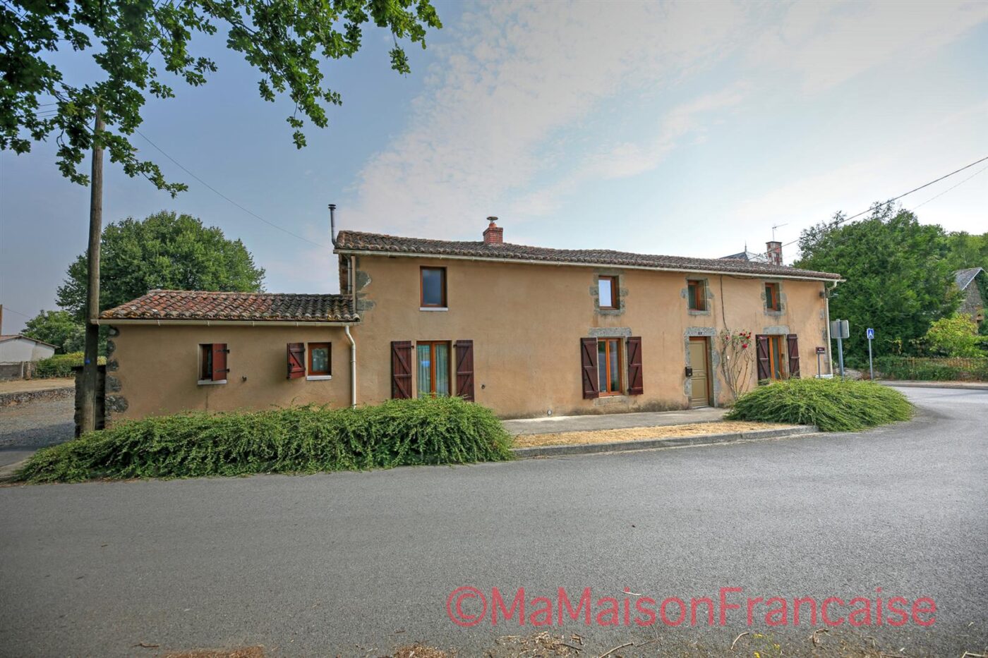 Detached 3bed/2bath village house with pool