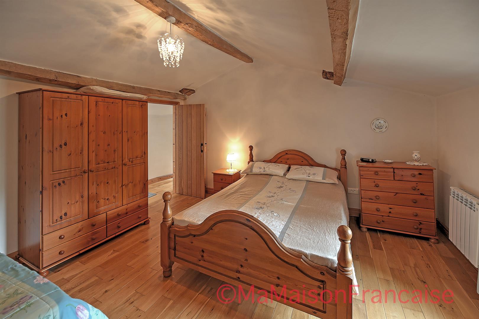 Detached 3bed/3bath village house with pool