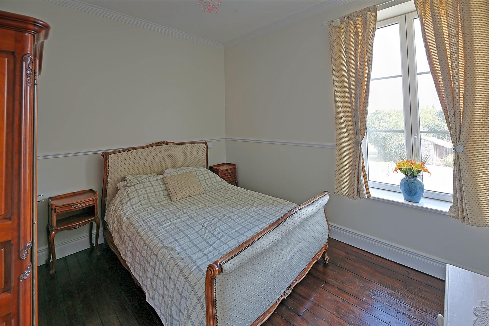 Beautiful Maison de Maître offering 5 beds/5baths, 4 reception rooms, heated pool and 1.3 hectares of land.