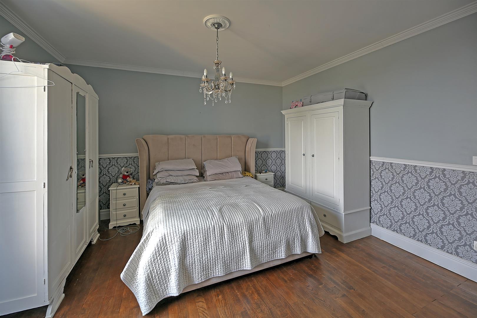 Beautiful Maison de Maître offering 5 beds/5baths, 4 reception rooms, heated pool and 1.3 hectares of land.