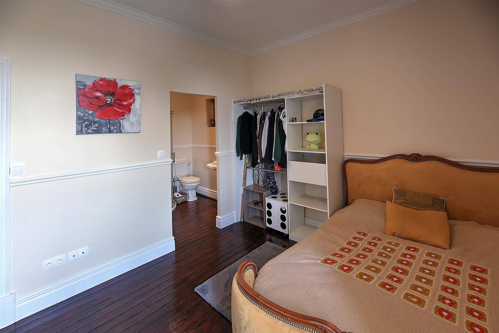 Beautiful Maison de Maître offering 5 beds/5baths, 4 reception rooms, heated pool and 1.3 hectares of land.