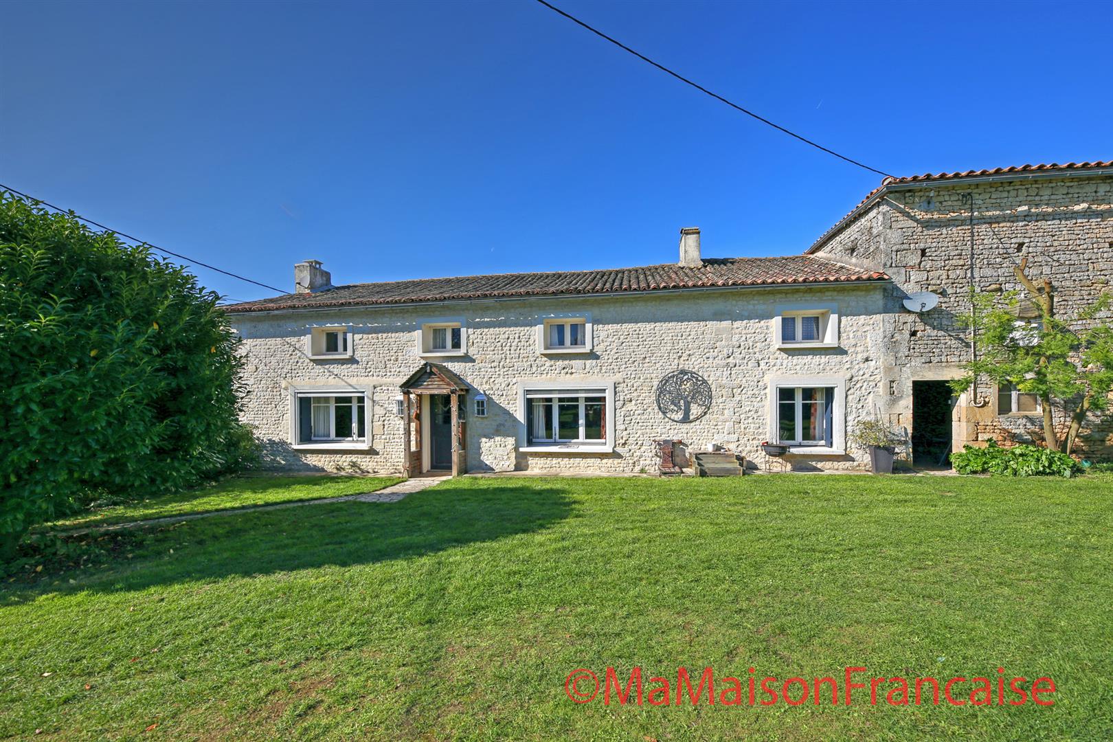Farmhouse and cottage each with 3 beds/2baths, heated pool and large garden.