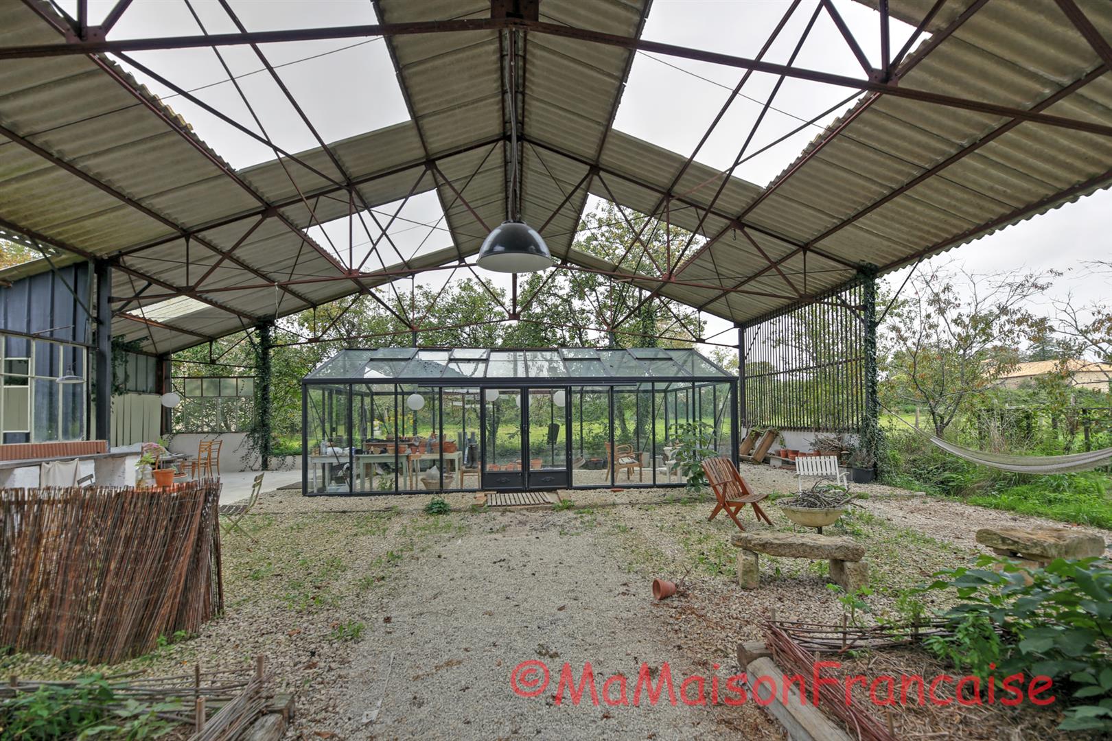 Magnificent property with huge potential to finish renovating