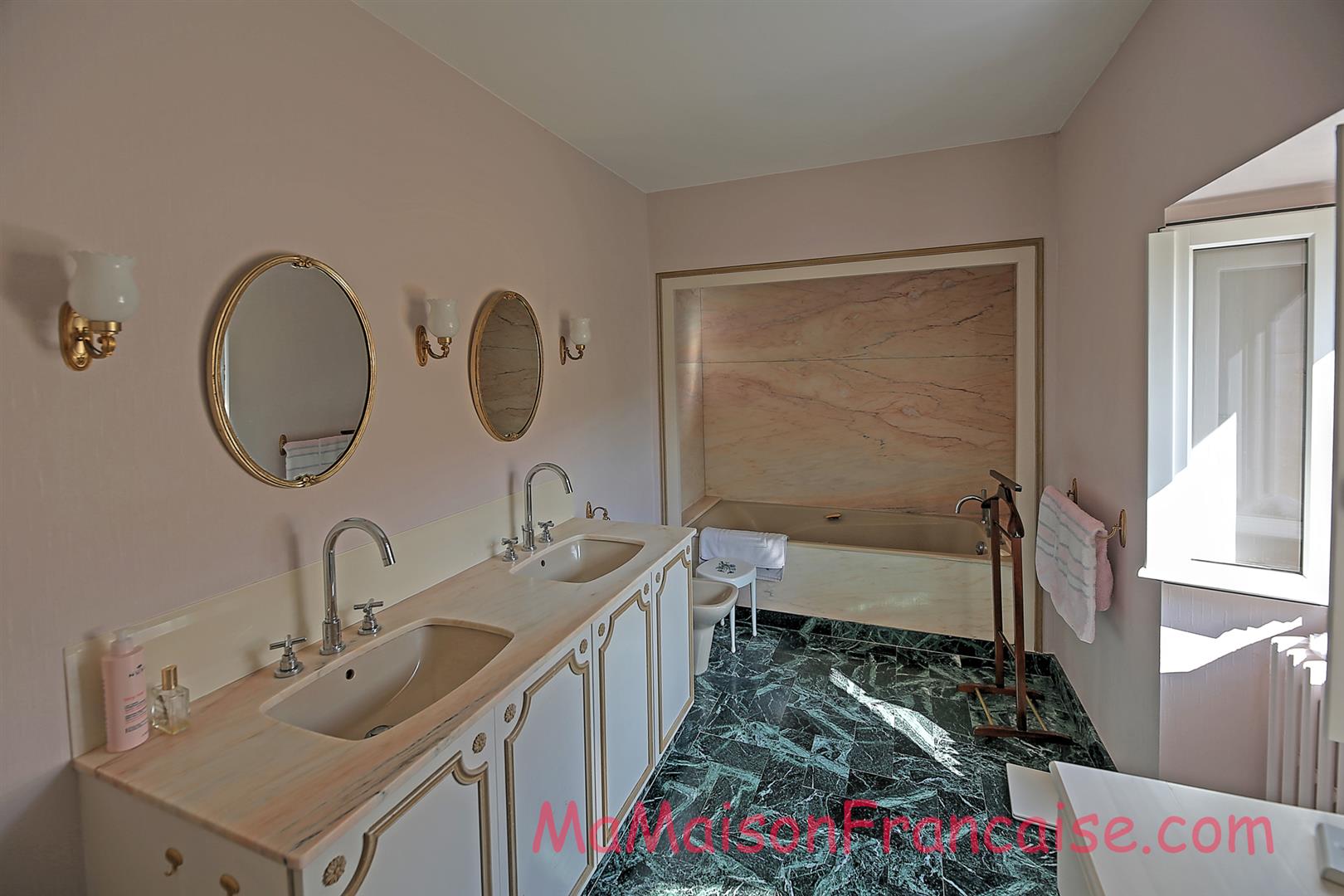 Magnificent Maison de Maître in a town offering spacious, light filled rooms, outbuildings & 5642m2 of land