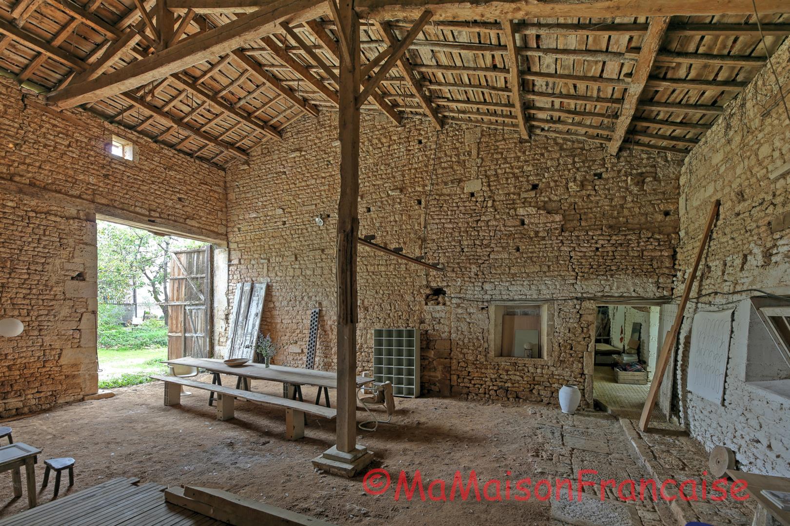 Magnificent property with huge potential to finish renovating