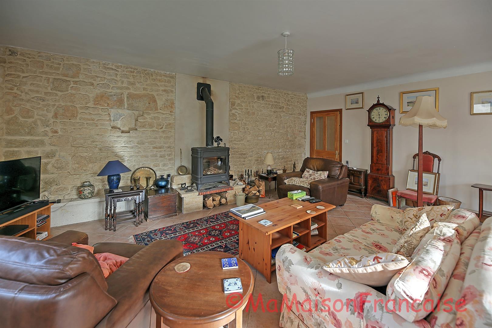 Village house, 4bed/2bath with heated pool and land