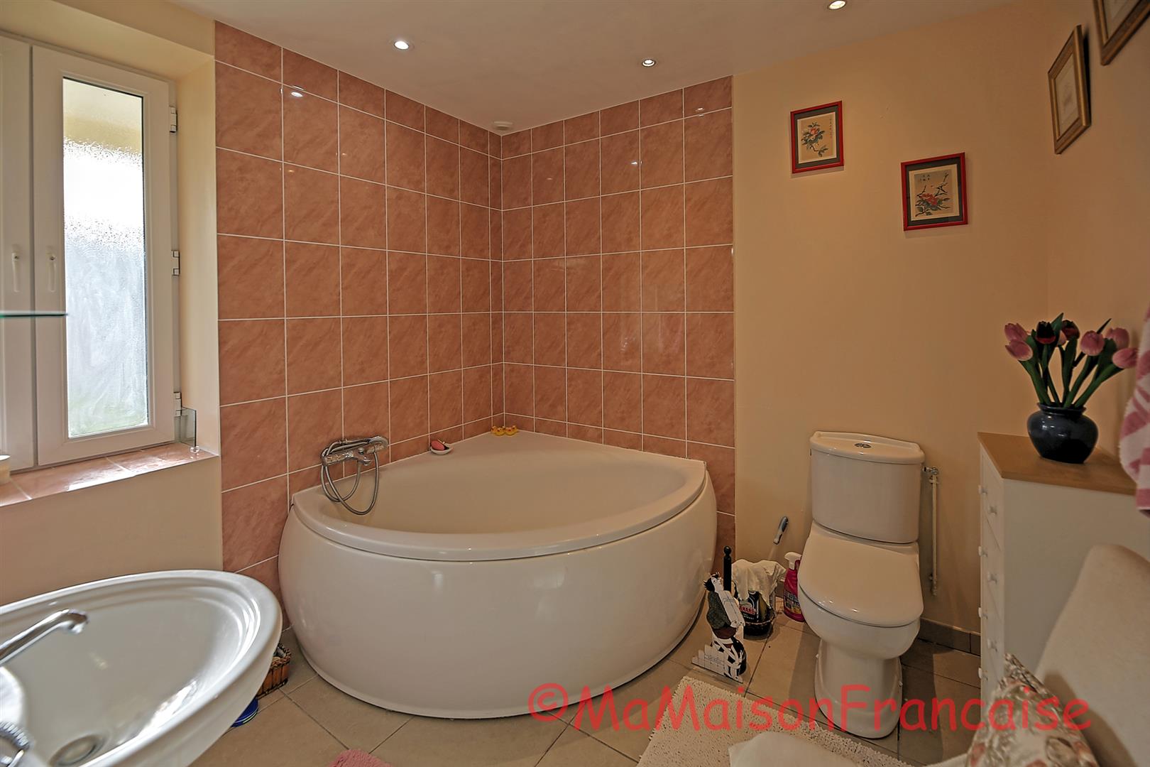 Maison de village, 4 chambres/2 salles de bain avec piscine chauffée et terrain