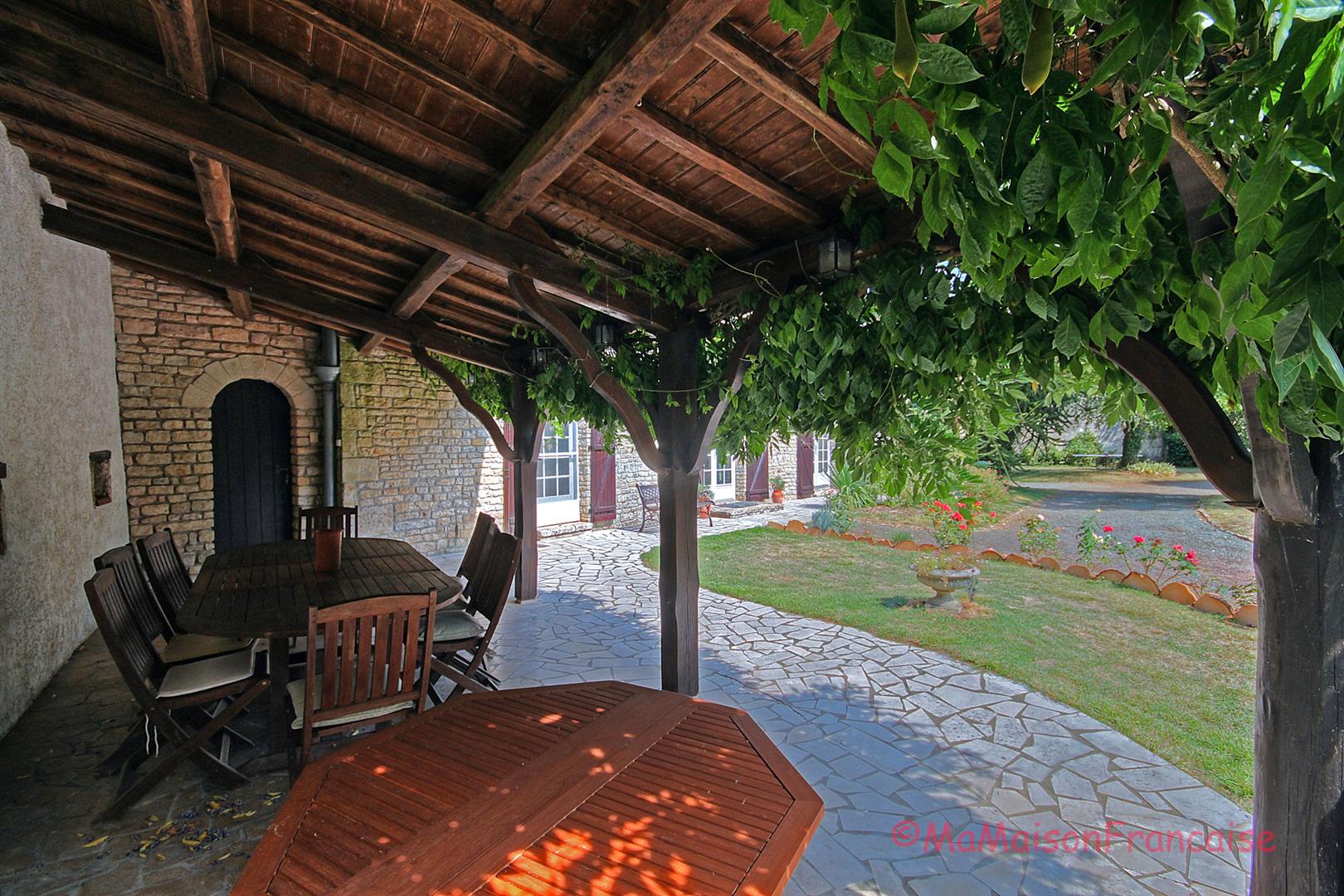 Lovely 4/5 bed stone house with barns and pool in a  village with bar