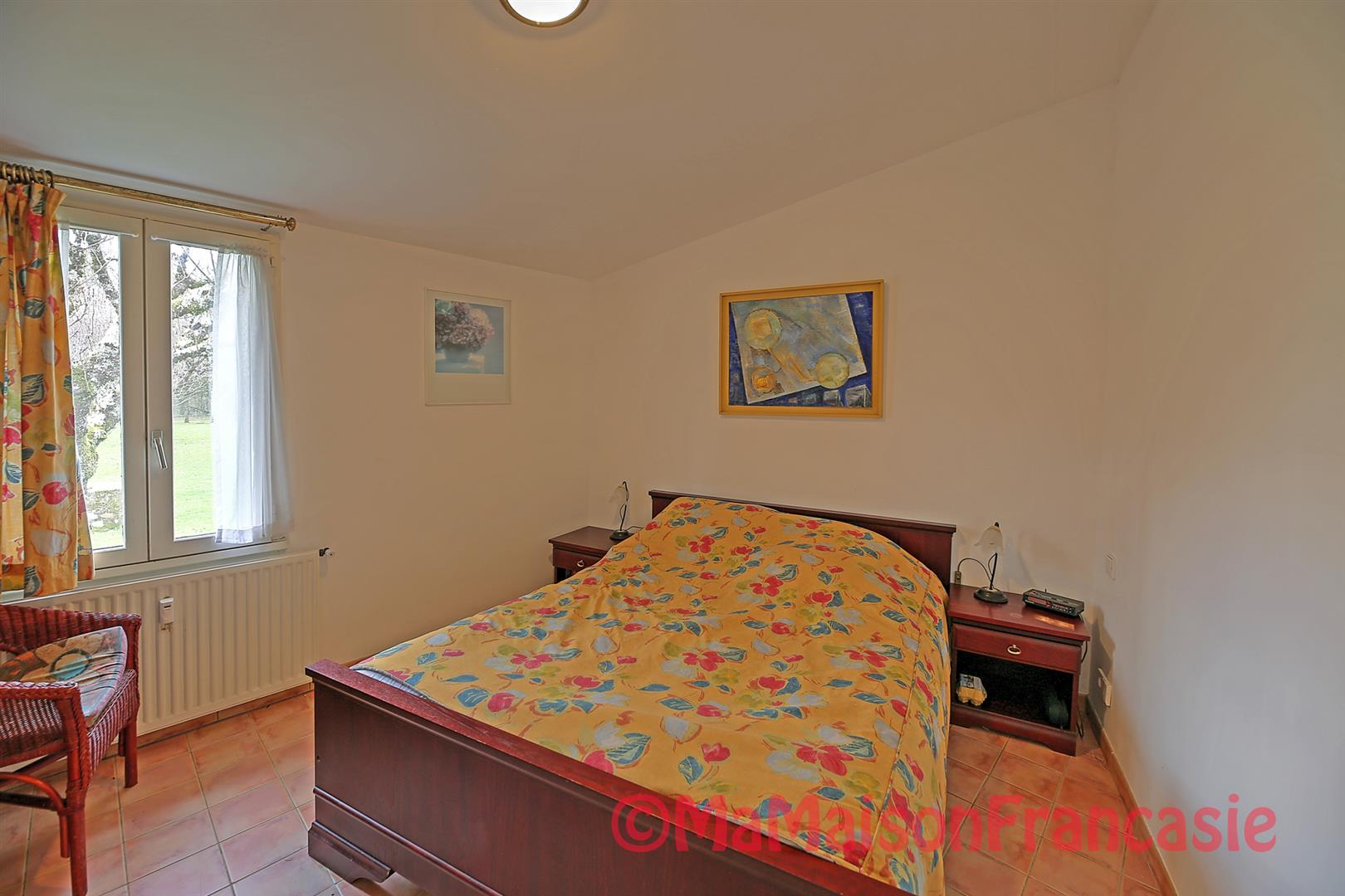 Luxury 1 bedroom apartment in grounds of chateau with pool adjacent to 27 hole golf course