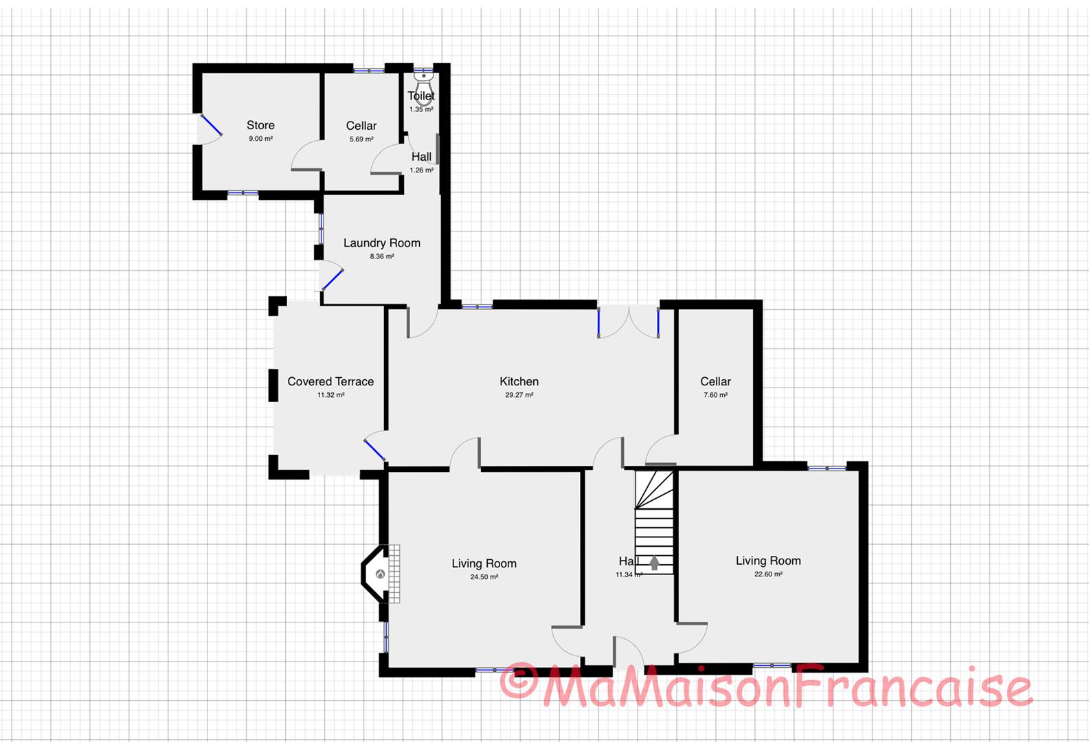 Maison de Maître in large gardens, natural swimming pool & solar panels