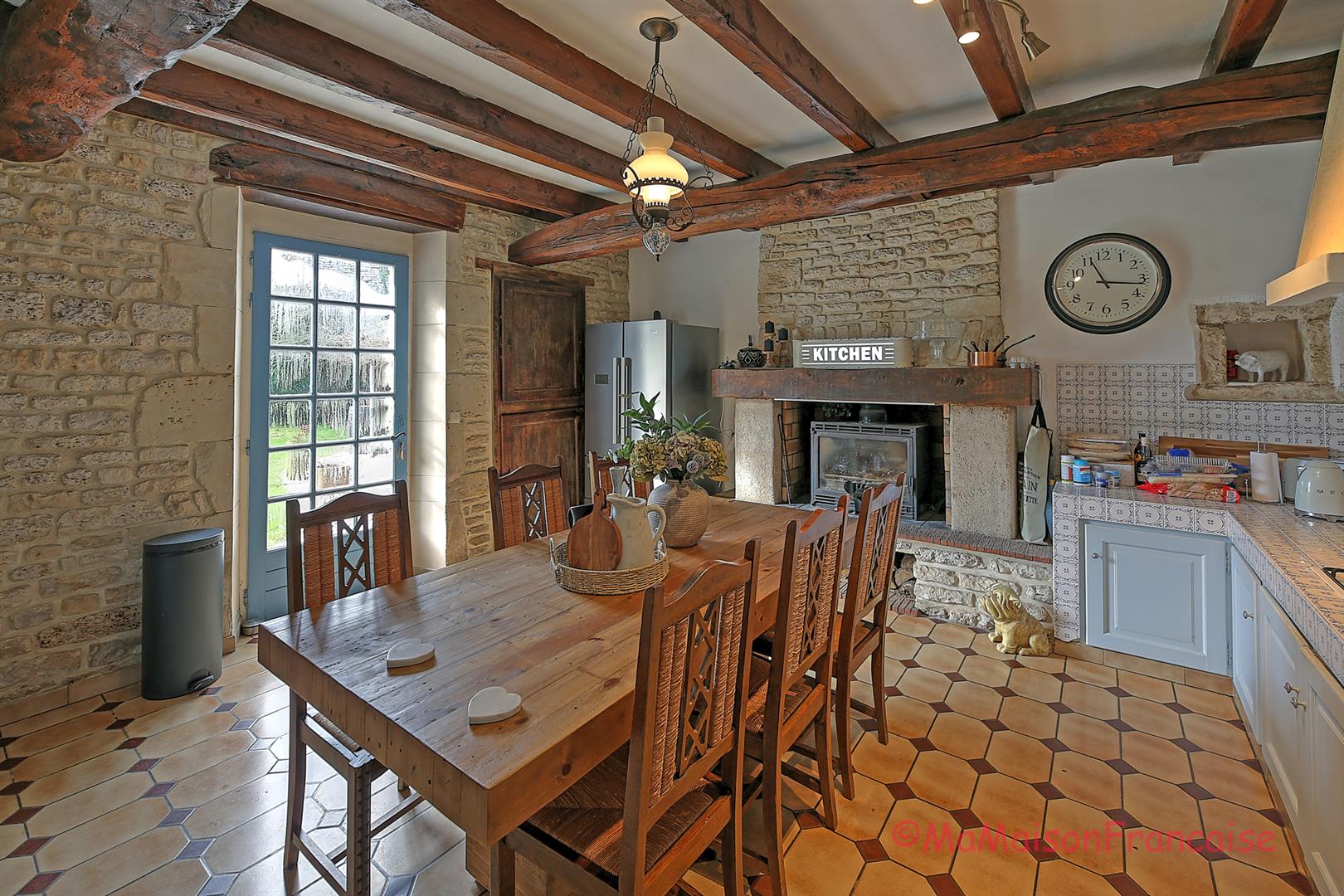 Lovely 4/5 bed stone house with barns and pool in a village with bar