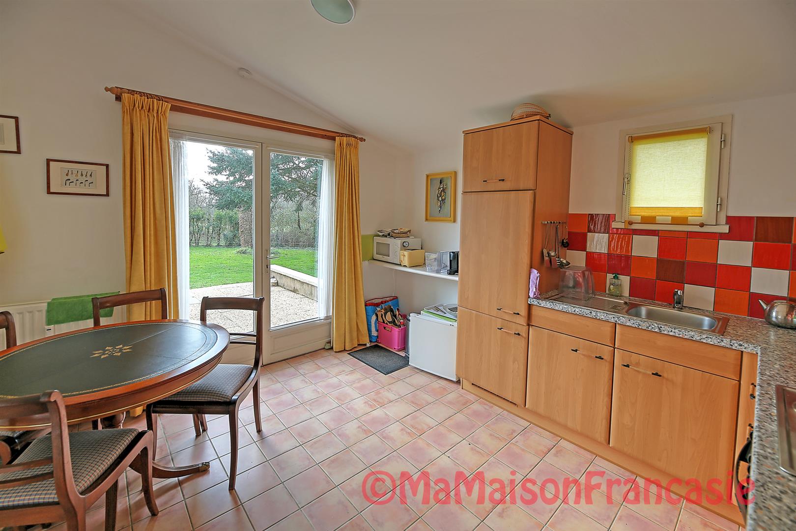 Luxury 1 bedroom apartment in grounds of chateau with pool adjacent to 27 hole golf course