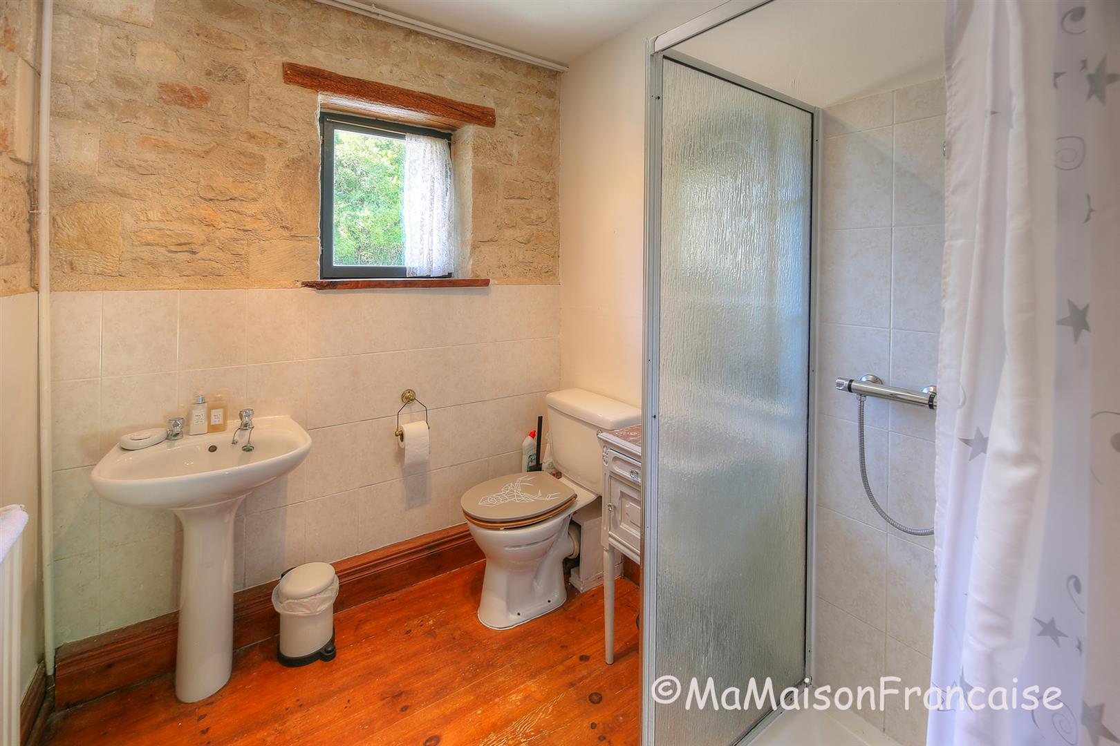 Stunning Detached Barn Conversion with Cottage, Heated Pool, 5 Beds, 4 Baths