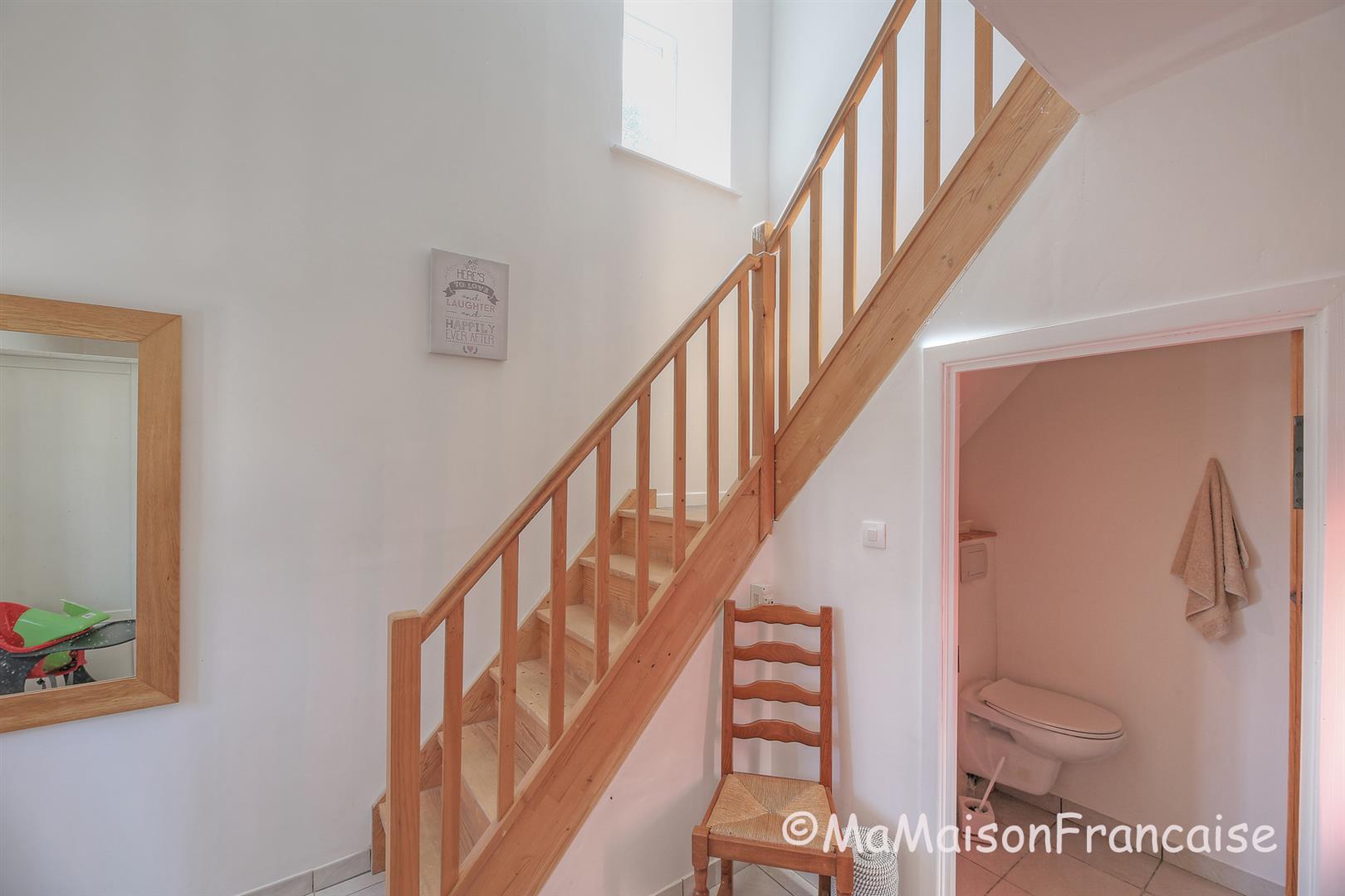 Stunning Detached Barn Conversion with Cottage, Heated Pool, 5 Beds, 4 Baths