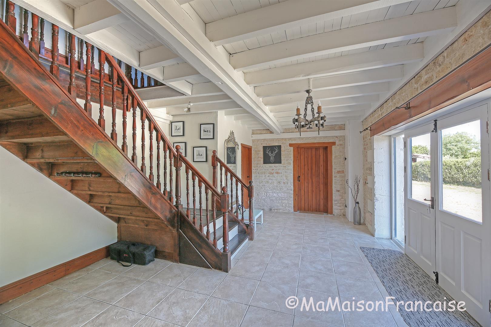 Stunning Detached Barn Conversion with Cottage, Heated Pool, 5 Beds, 4 Baths
