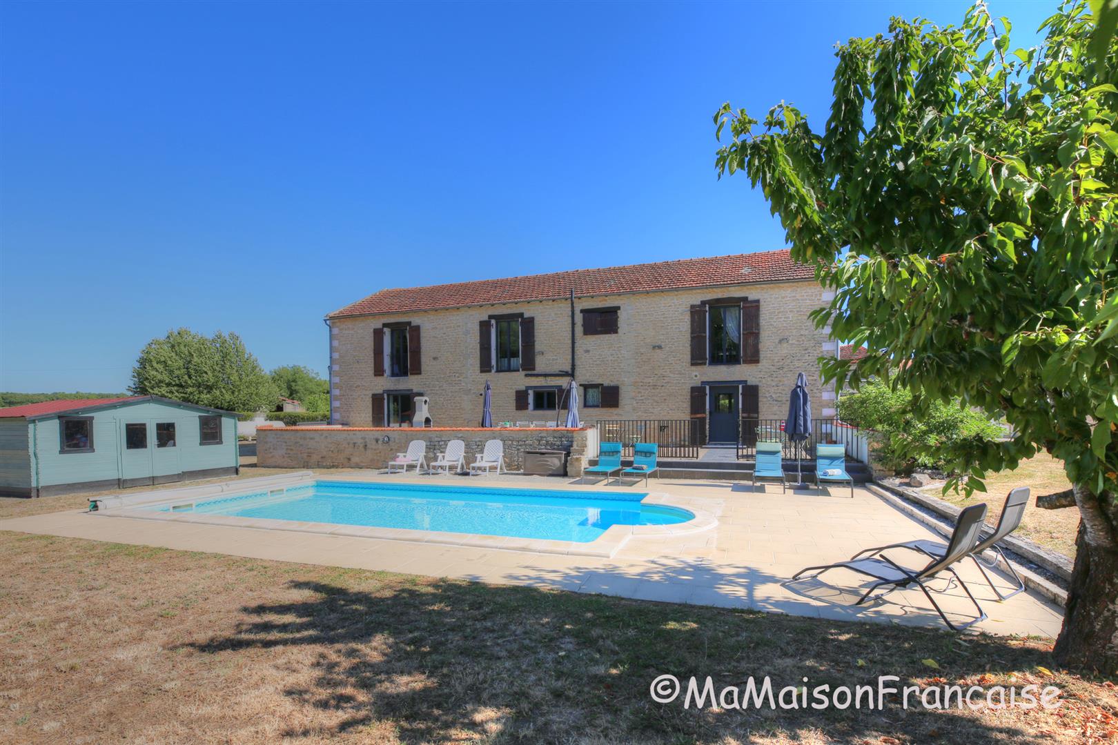 Stunning Detached Barn Conversion with Cottage, Heated Pool, 5 Beds, 4 Baths