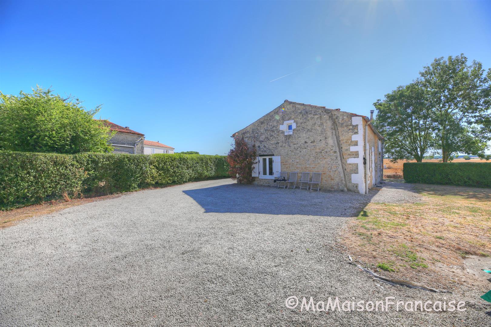 Stunning Detached Barn Conversion with Cottage, Heated Pool, 5 Beds, 4 Baths