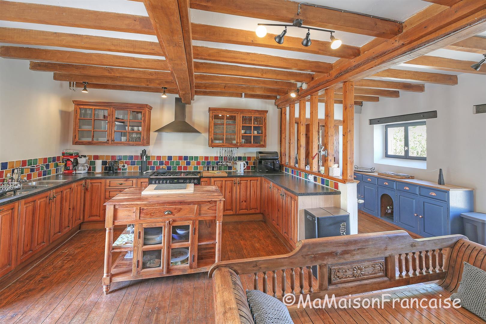 Stunning Detached Barn Conversion with Cottage, Heated Pool, 5 Beds, 4 Baths