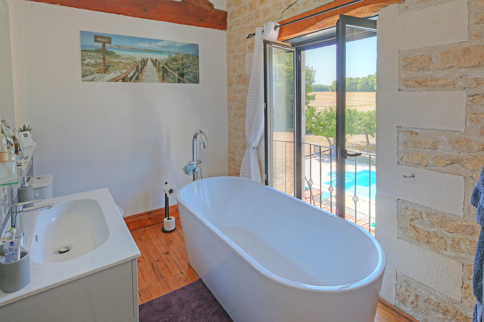 Stunning Detached Barn Conversion with Cottage, Heated Pool, 5 Beds, 4 Baths