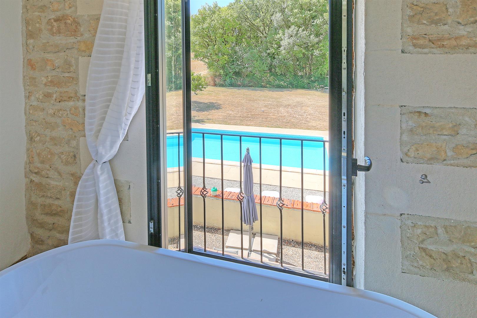 Stunning Detached Barn Conversion with Cottage, Heated Pool, 5 Beds, 4 Baths