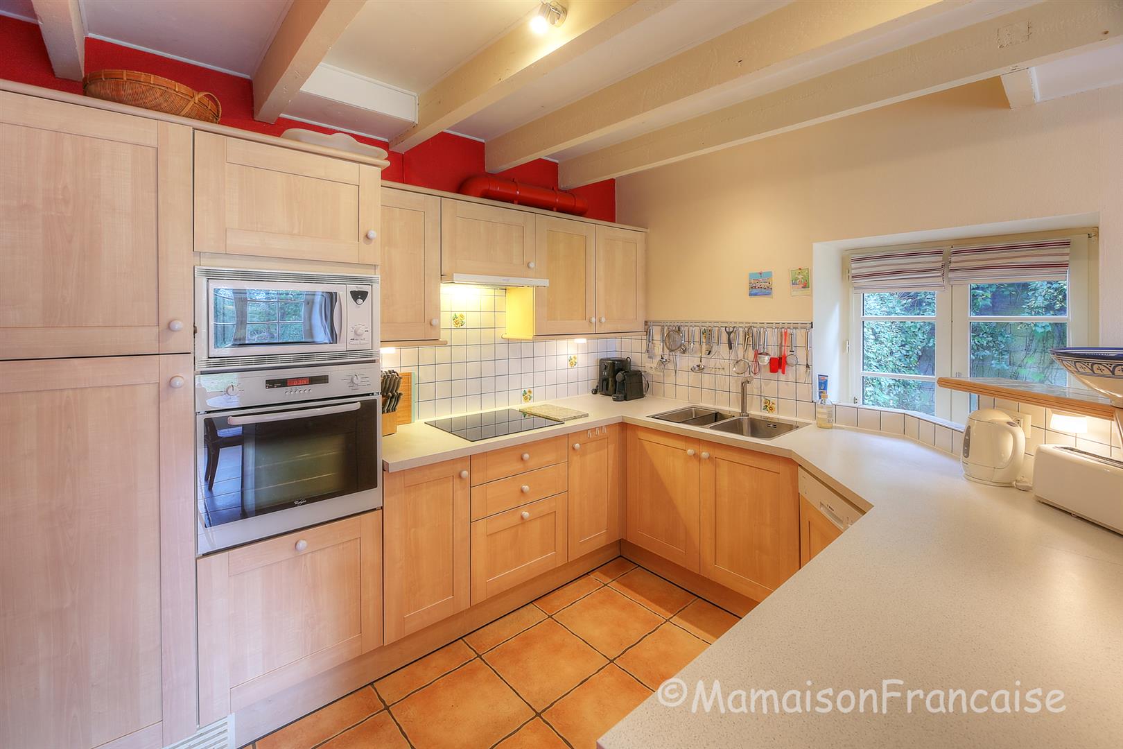 Immaculate village house 3bed/2bath, large gardens next to a golf course